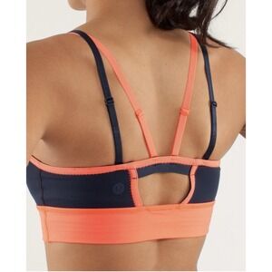 Lululemon Flip Your Dog Sports Bra Top Women's Size‎ 6 Athleisure Workout Gym